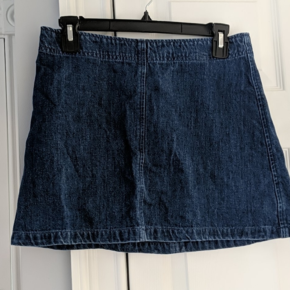 Jean skirt with zipper back